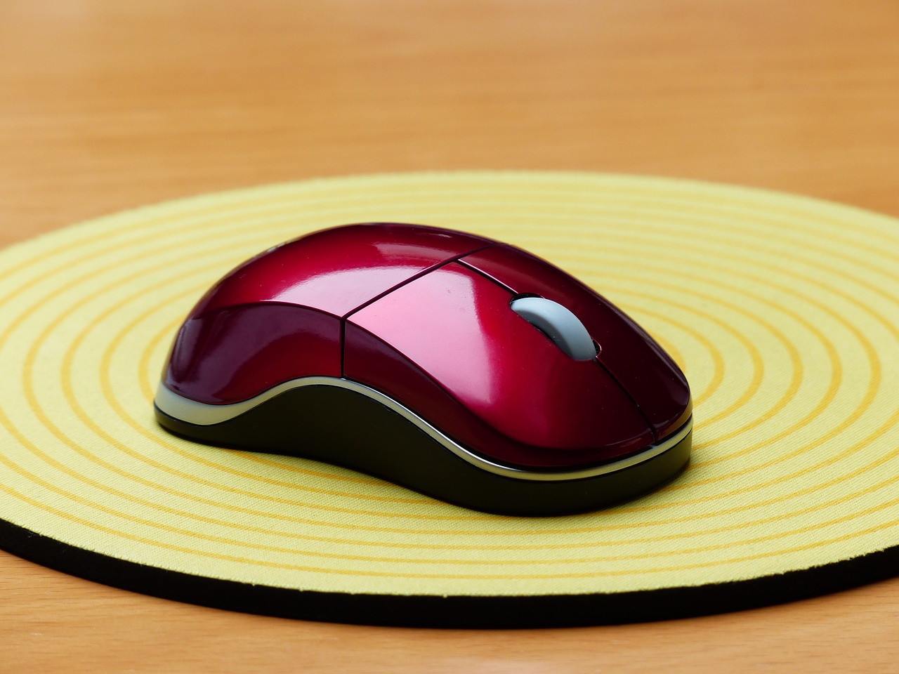 découvrez notre sélection de xxl mouse pads, idéaux pour les gamers et les professionnels. offrant une surface ultra-large pour un confort optimal, ces tapis ajustent parfaitement votre expérience de jeu ou de travail. alliez style et performance dès aujourd'hui!